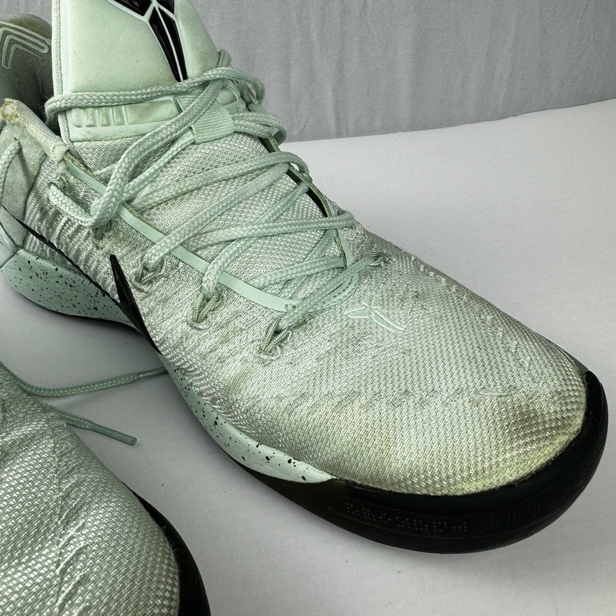 Nike Kobe A.D. Mint Green Basketball Shoes Men's Size 9.5
