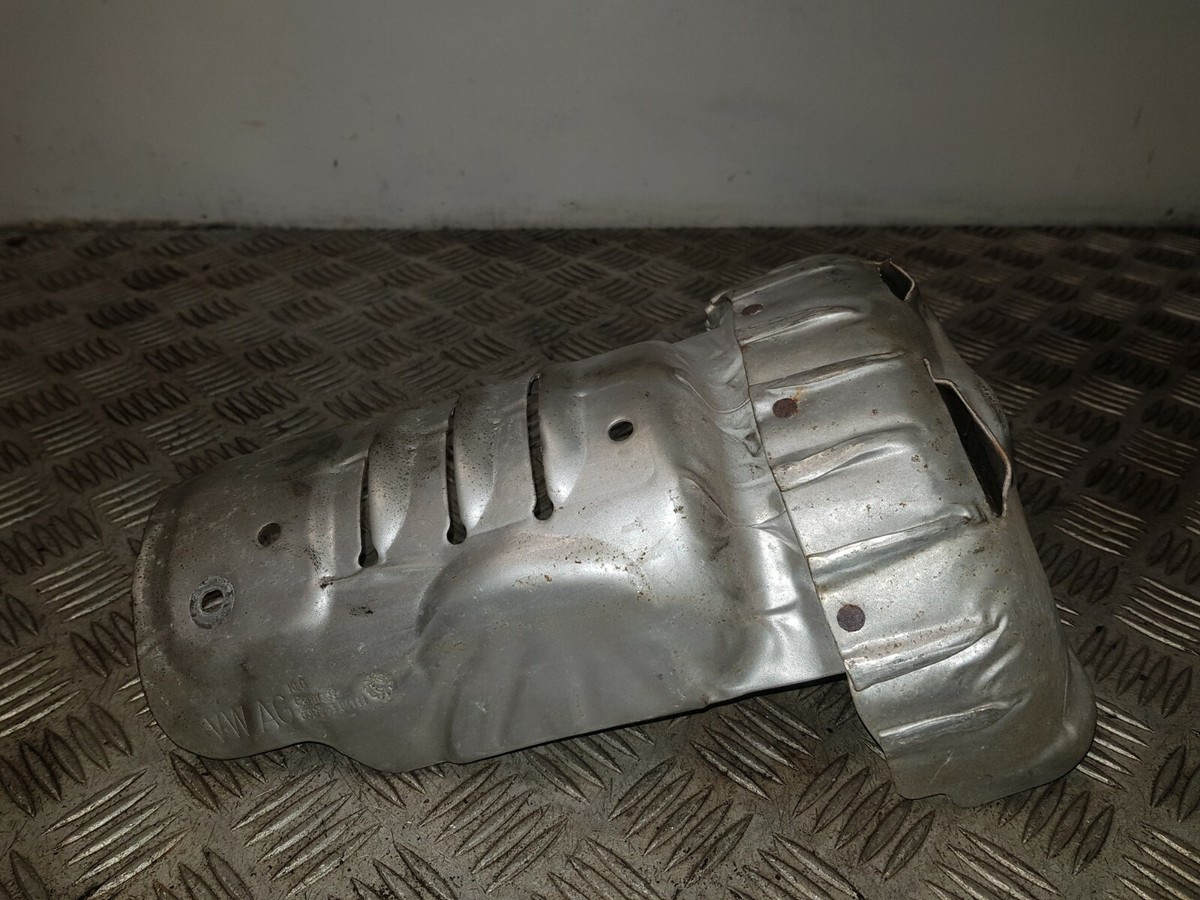 VW POLO S60 6R HEAT SHIELD 03D253041H 03D253035F PAIR 1.2P MANUAL 3DR 2014  | eBay
