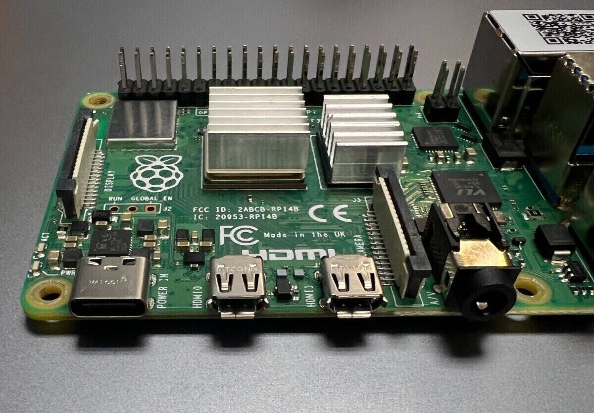 マザーボード Raspberry Pi 4 Model B 4GB RAM Amazon.com: Raspberry Pi 4 Model B 2019 Quad Core 64 Bit
