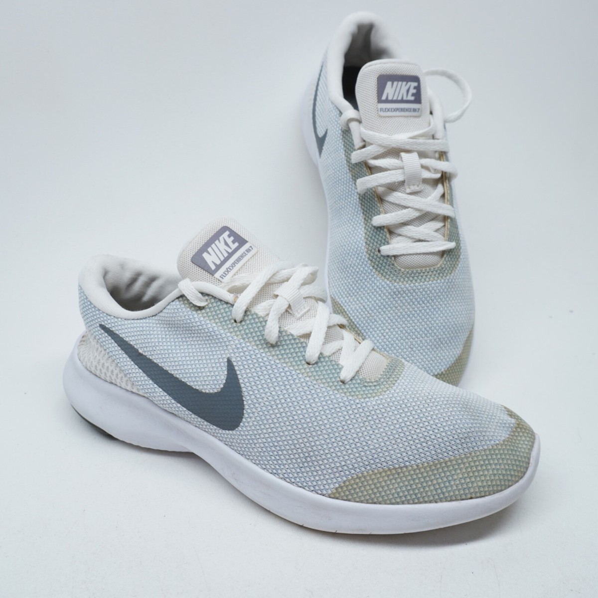 VGC! Nike Flex Experience RN 7 White Gray Running Shoes Womens Sz 
