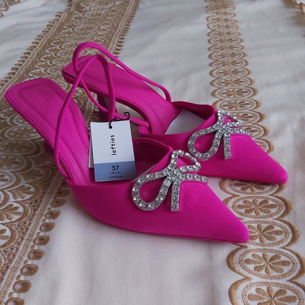 Zapatos rosa con lazo de brillos 37 Pink heels shoes with shiny rhinestones