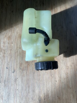 Stihl MS170 Motorsäge Tank und Deckel. Gebrauchtteil.