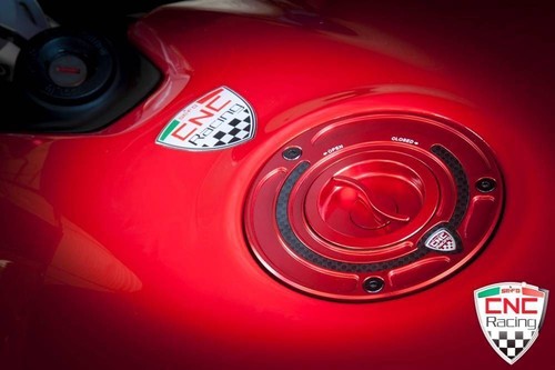 CNC Racing Quick Tank Cap Carbon 4 Color Yamaha BT1100 Bulldog Fazer 600 FZS FZ6 - Picture 4 of 8