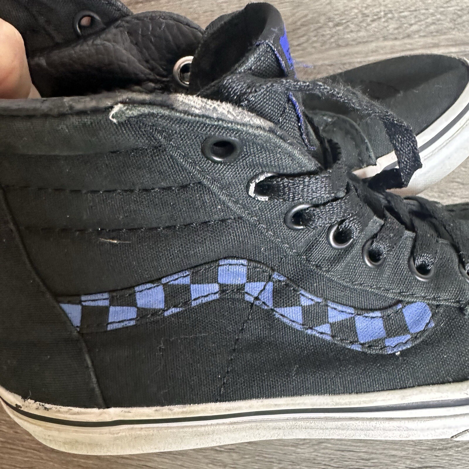 Vans Hi Top Sneakers Youth Size 2.5 Skater Shoes Streetwear Activewear thumbnail 2