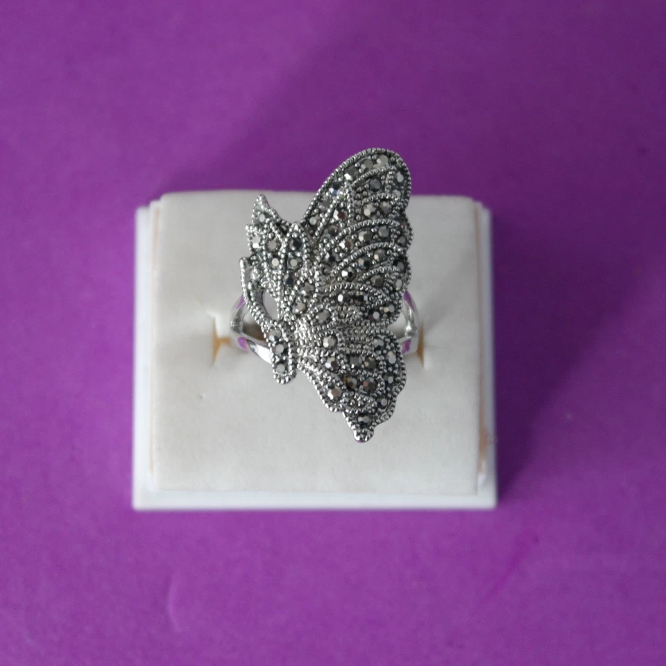 Hermoso anillo relleno de oro de 18 kt con Marcasite 5.1 gr.Size N - P en caja de regalo Foto 2 de 4