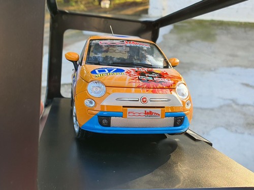 1:18 Fiat 500 2008 WROOOM #07 M. Schumacher 7 Times By Norev 1500pcs (187732) - Picture 4 of 12