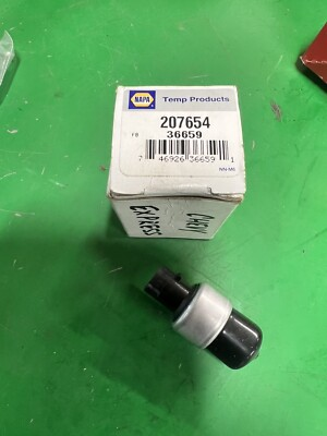 #ad Four Seasons 36659 System Mounted Cycling Pressure Switch NAPA 207654 $19.99