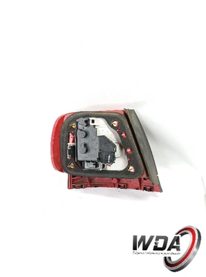 Feu arriere droit Audi A4 I A4 I 8D0945096F - Photo 1/2