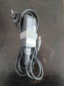 Original Lenovo Laptop-Netzteil 65W-20V