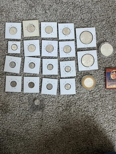 Huge lot of 90% Silver Quarters, Silver Dimes, American Silver Eagles UNC 5.5oz