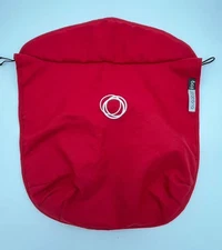 BUGABOO Frog Canvas Red apron with quilt lining. In good used condition