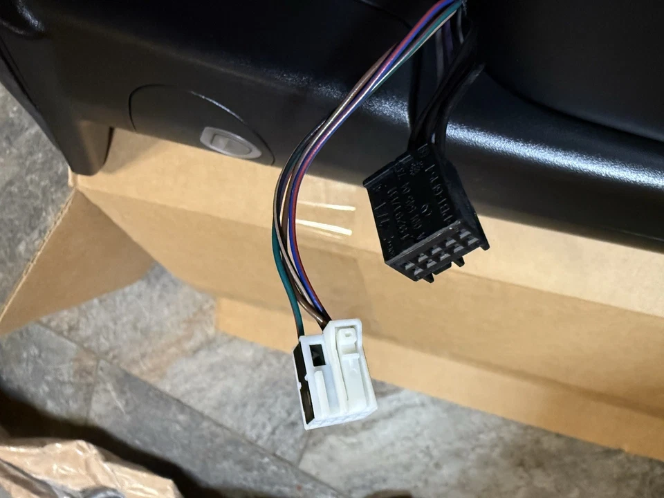 Genuine Mopar Outside Rear-View Mirror Right 68412786AC 2013-22 RAM 1500 CLASSIC - Image 4 of 4