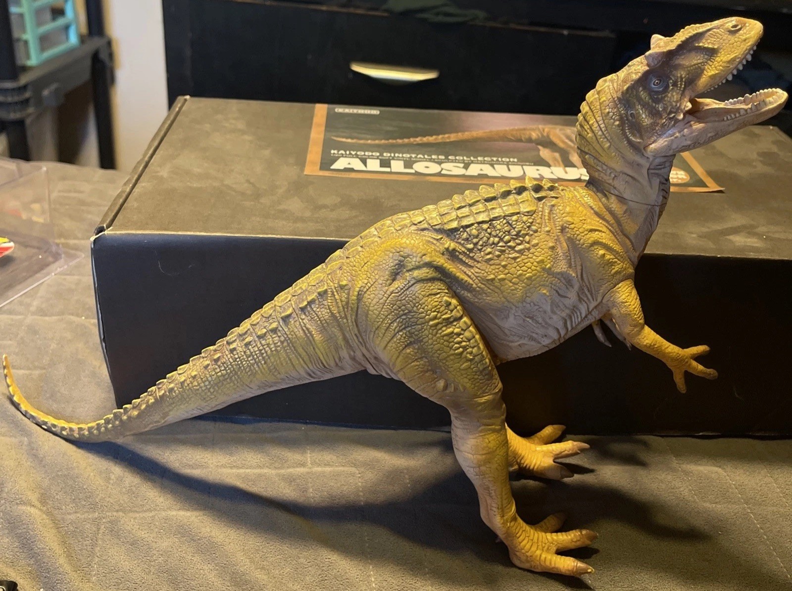 KAIYODO Dinotales Collection Allosaurus Brown Color Figure Near Mint JAPAN