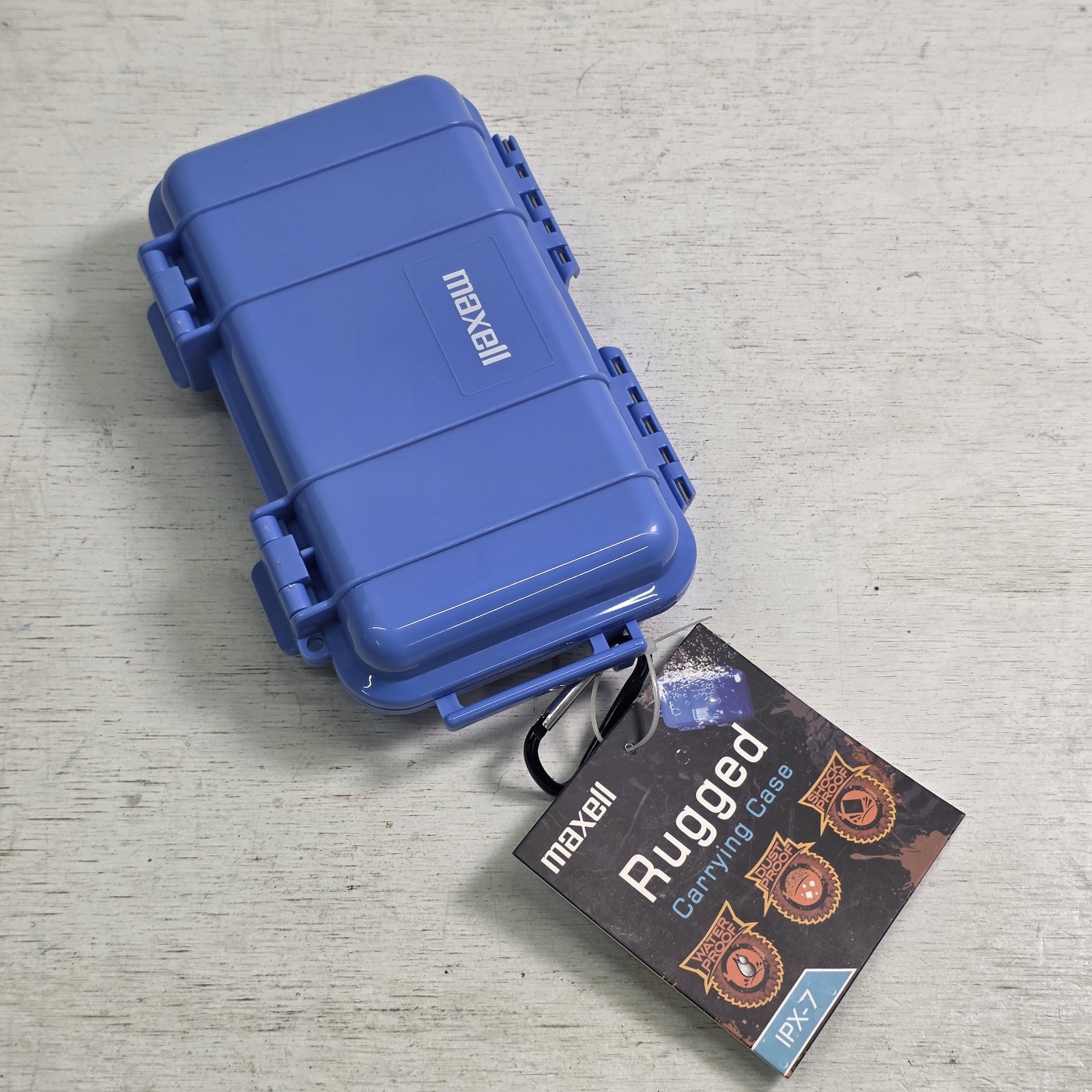 MAXELL Rugged Carrying Case w/ Carabiner | IPX-7 Water Proof | Blue | SHC-BLU