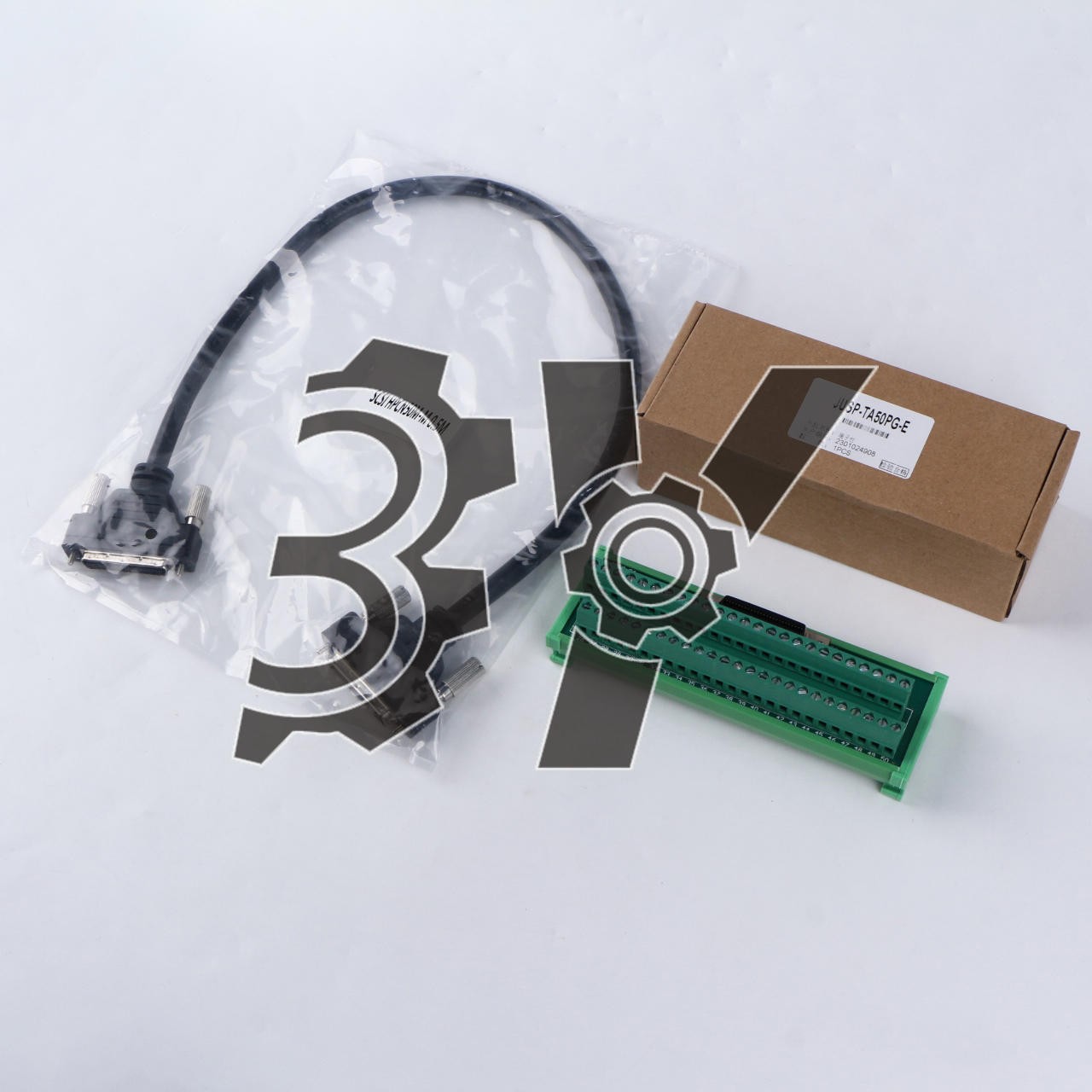 ONE NEW JUSP-TA50P terminal blocks with 0.5m for Yaskawa AC servo motor