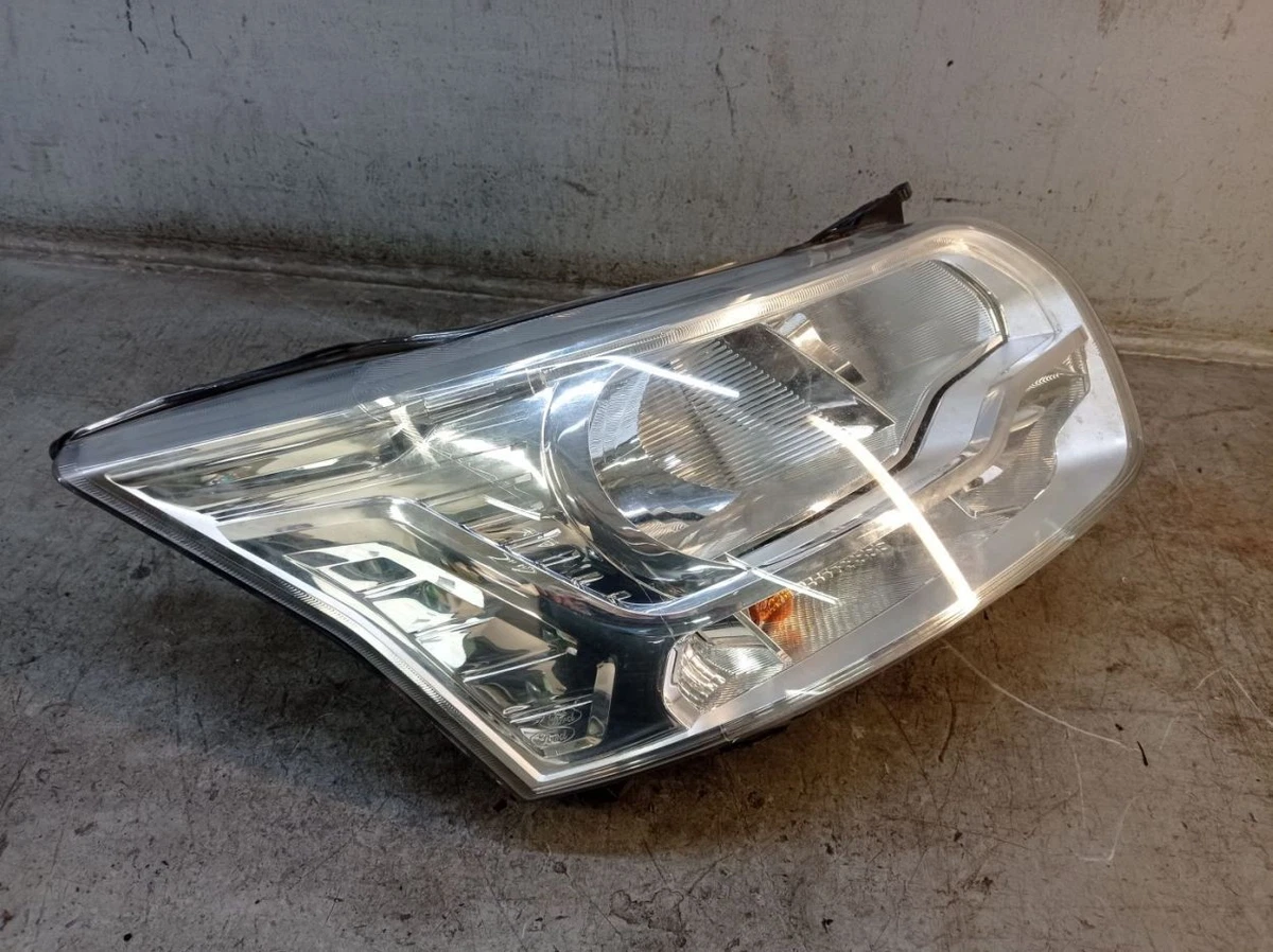 PHARE ARRIÈRE CÔTÉ Droit Droite Ford Transit Année 2003 EUR 45,90