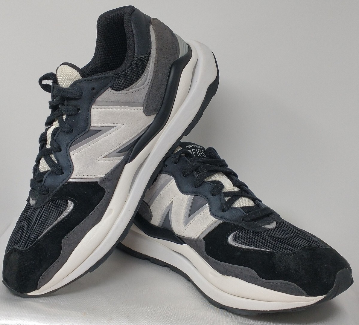 Size 8.5 Men display picture 3