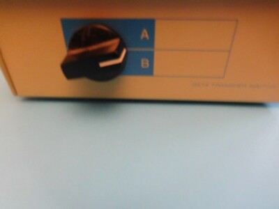 Data Transfer Switch A/B 25 pol. D parallel/seriell für Drucker,  + Kabel ect.