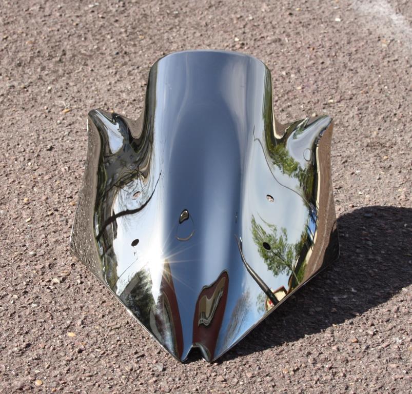 Bulle haut de gamme argentée Kawasaki Z750 finition premium