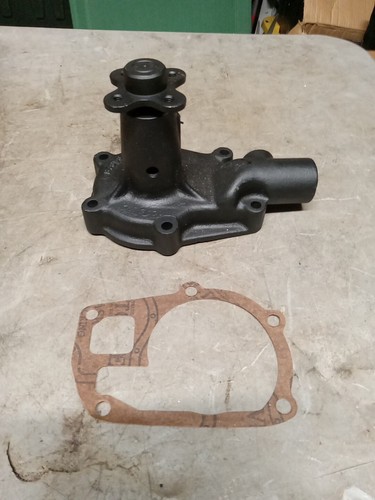1948-54 Henry J, Willys Jeep 148 2.4L, 161 2.6L rebuilt water pump 643534
