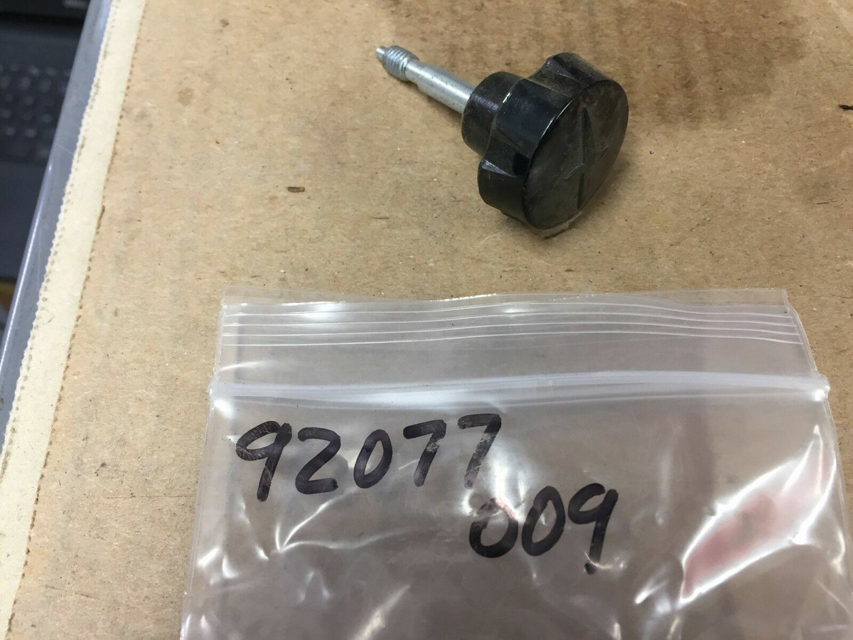 Sidecover Knob LH F1 F2 92077-009 Kawasaki NOS | eBay