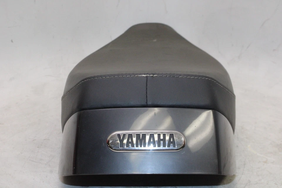 2015 YAMAHA SR400 OEM ПЕРЕДНЕЕ ВОДИТЕЛЬСКОЕ СИДЕНЬЕ - Изображение 4 из 4