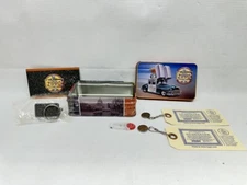 1998 Zippo Car Tin with NOS Key Chain 2 visitor Passes Booklet & Flints 6 Pc Set