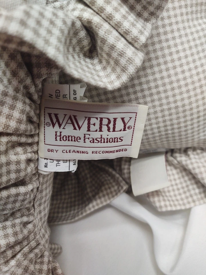 Waverly Morning Glory цветочные и бежевые подушки цвета слоновой кости с оборками 13 x 13 дюймов - Изображение 3 из 4