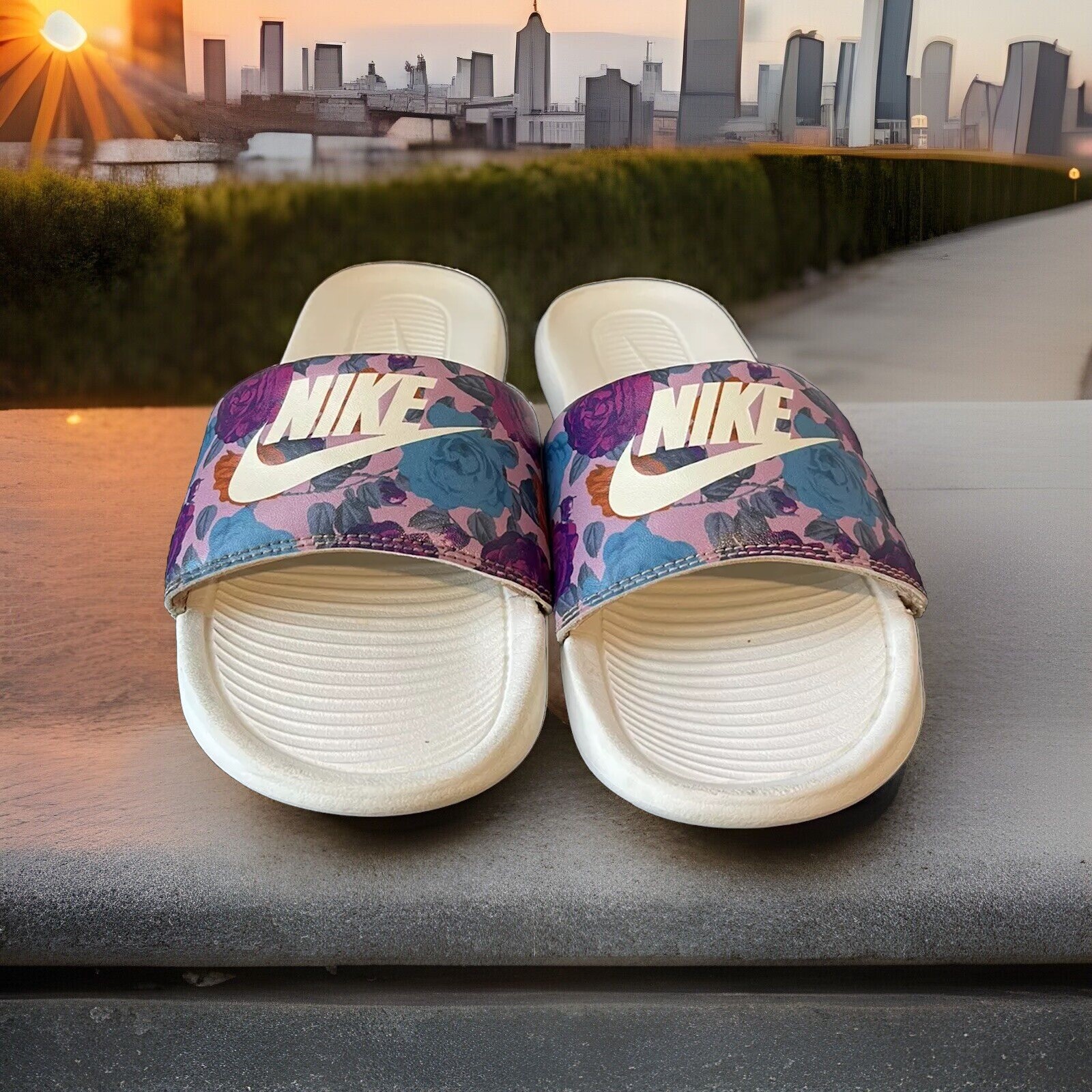 Nike Womens Size 8 White Floral Purple Slides-image