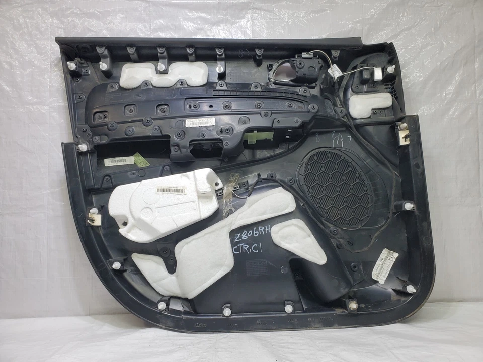 13 2013 Dodge Durango Door Panel Trim with Window Switch Front Right Passenger Foto 4 de 4