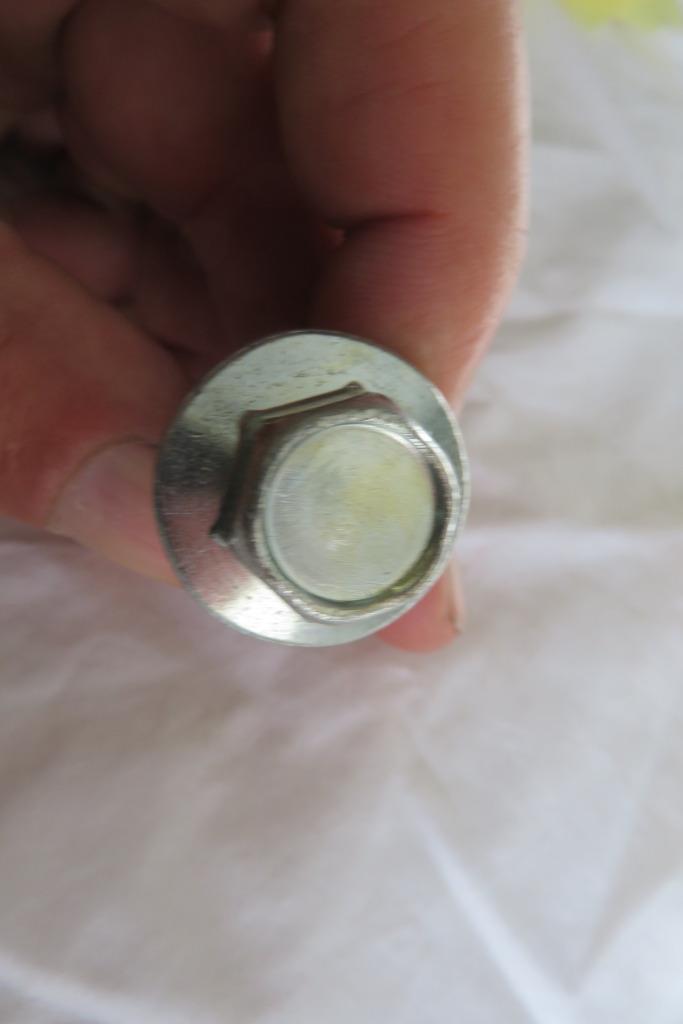 NOS Kawasaki # 92001-1479 Flanged Bolt 10x39 KZ KZ1100 KZ1000
