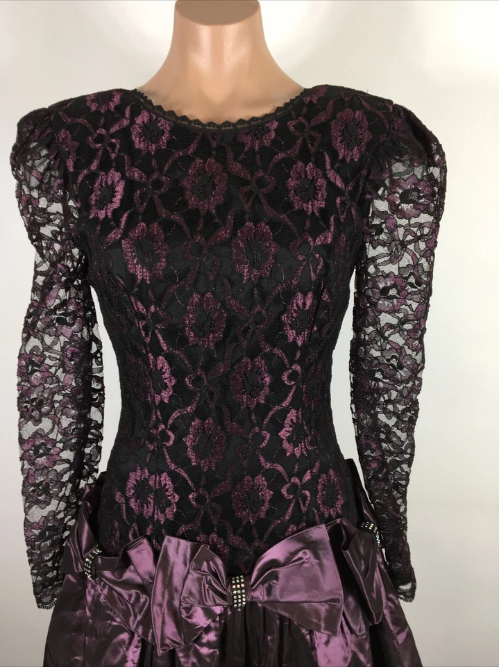 Vestido Formal Cheryl Kaye Manga Hinchada Encaje Iridiscente Púrpura Baile de graduación De Colección Años 80 S/M Foto 4 de 4