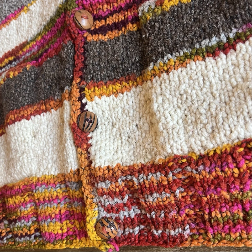 Cardigã de lã robusto feito à mão Equador Boho Cottagecore suéter listrado vovó - Imagem 4 de 4