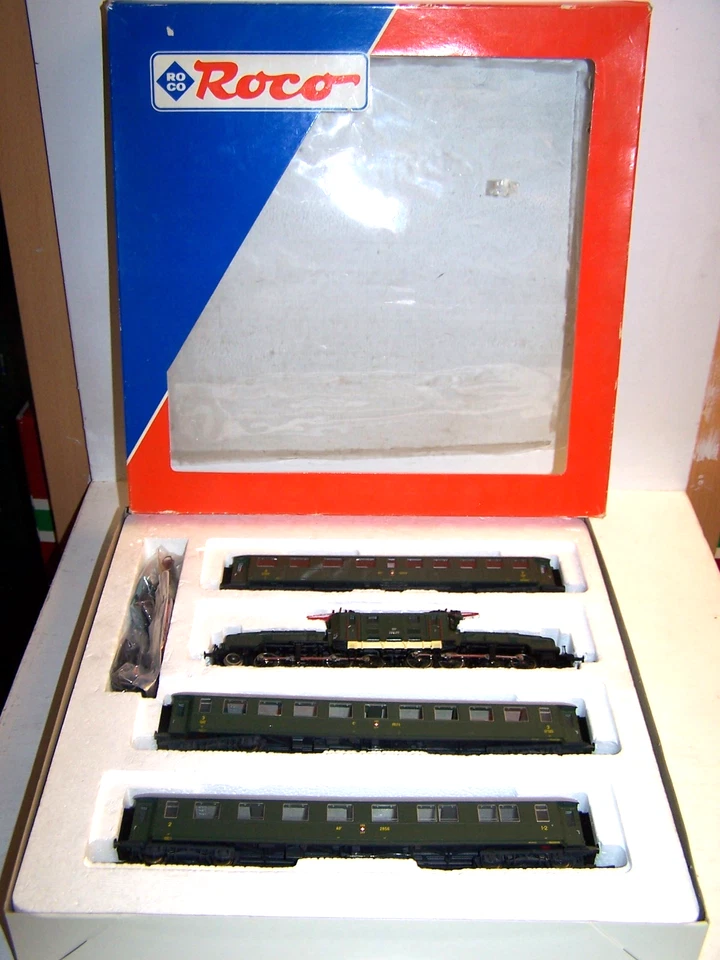 Roco 43023 Spur H0 D-Zugset E-Lok Krokodil ÖBB BN 1189.05 + 3 Wagen SBB OVP - Bild 2 von 4