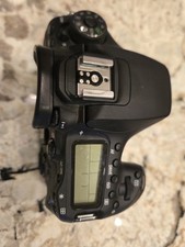 Canon EOS 90D 32.5MP DSLR - Camera Body with charger and battery
