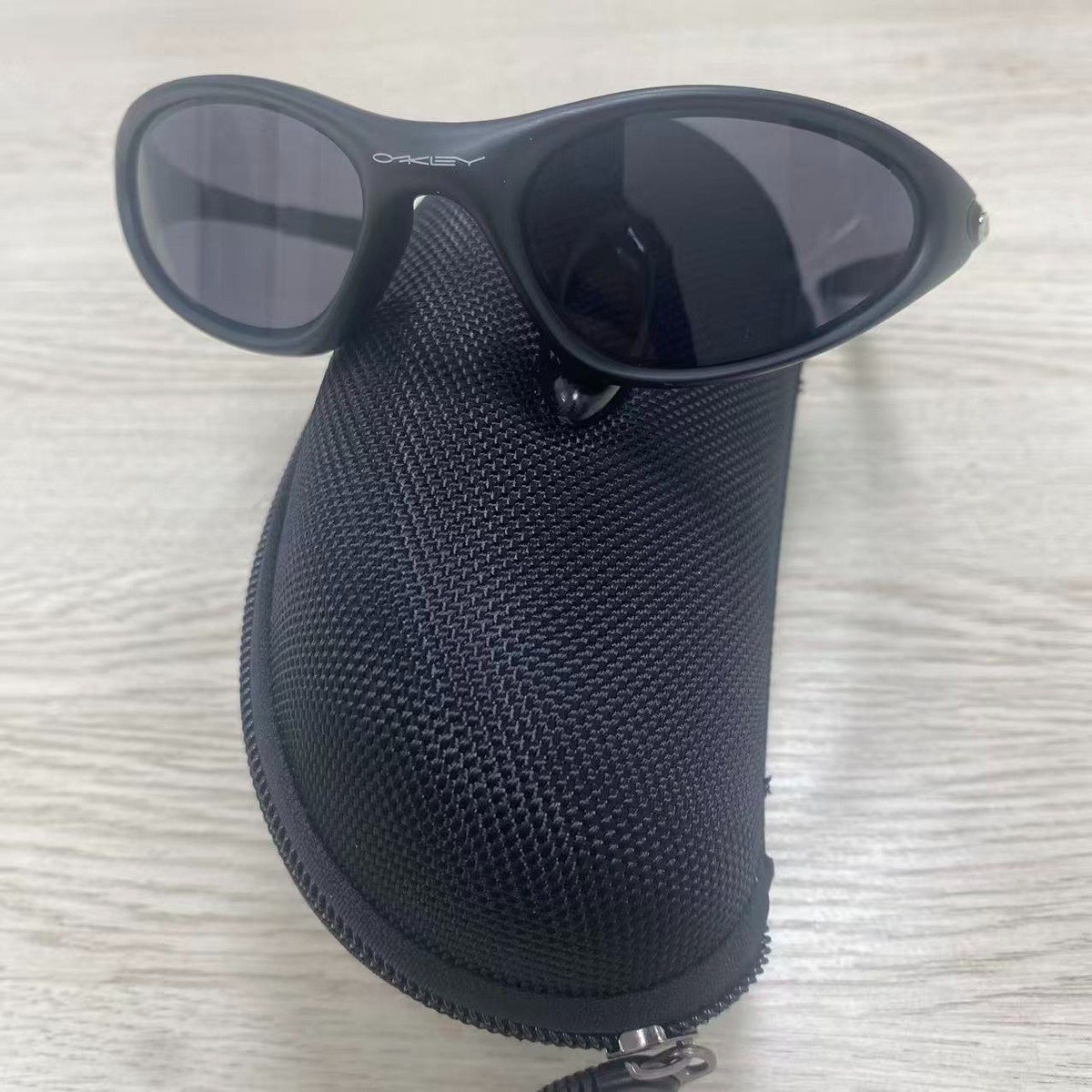 Oakley Minute Gen1 Minute1.0 Sunglasses Matte Black Frame Black