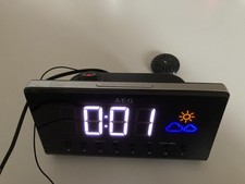 AEG Projektionswecker Radio MRC 4141 P | FM | Temperatur | Uhrzeit Projektion