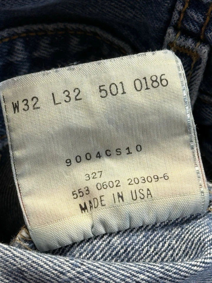 Jeans vintage Levi’s 501xx botón mosca 32x32 hechos en EE. UU. denim desgastados Foto 4 de 4