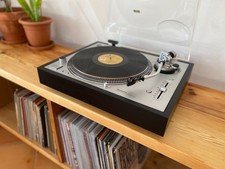 Custom Technics SL-1200/1210 Plinth – Solid Wood, Matte Black Lacquer Finish