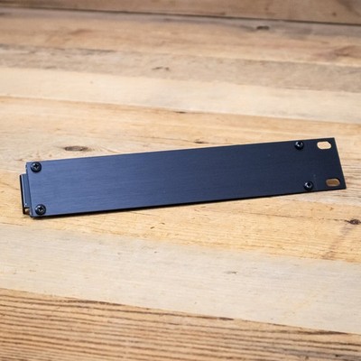 DBX Single Long Rack Ear for163x/263x/363x/463x/563x Mount Bracket U283831