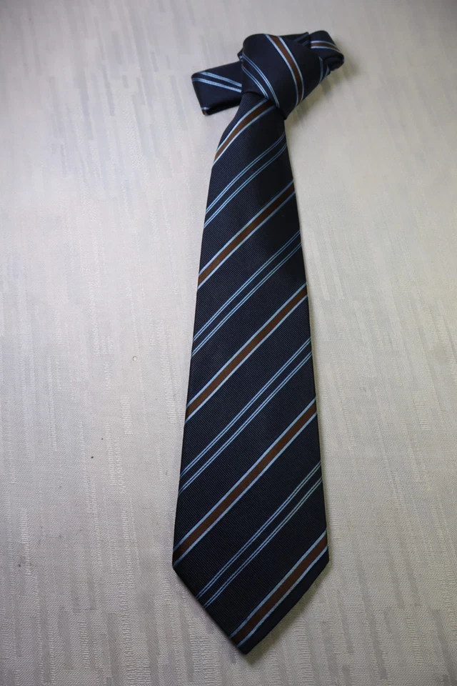 Trussardi Action 100% Silk Tie Necktie Made IN Italy Vintage, - Image 4 of 4