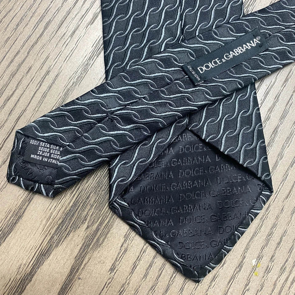 DOLCE & GABBANA Men's 100% Silk Necktie ITALY Luxury Geometric Black & Gray Tie - Image 4 of 4