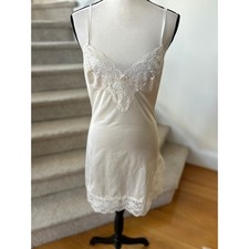Vintage Y2K 90s Cream White Lace Mini Lingerie Slip Whimsygoth Coquette Fairy