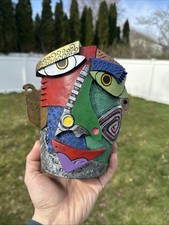 Maceta de resina arte abstracto cara colorida estilo Picasso uso en interiores y exteriores