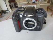 NIKON D100 DIGITAL BRIDGE CAMERA WORKING. BODY ONLY.