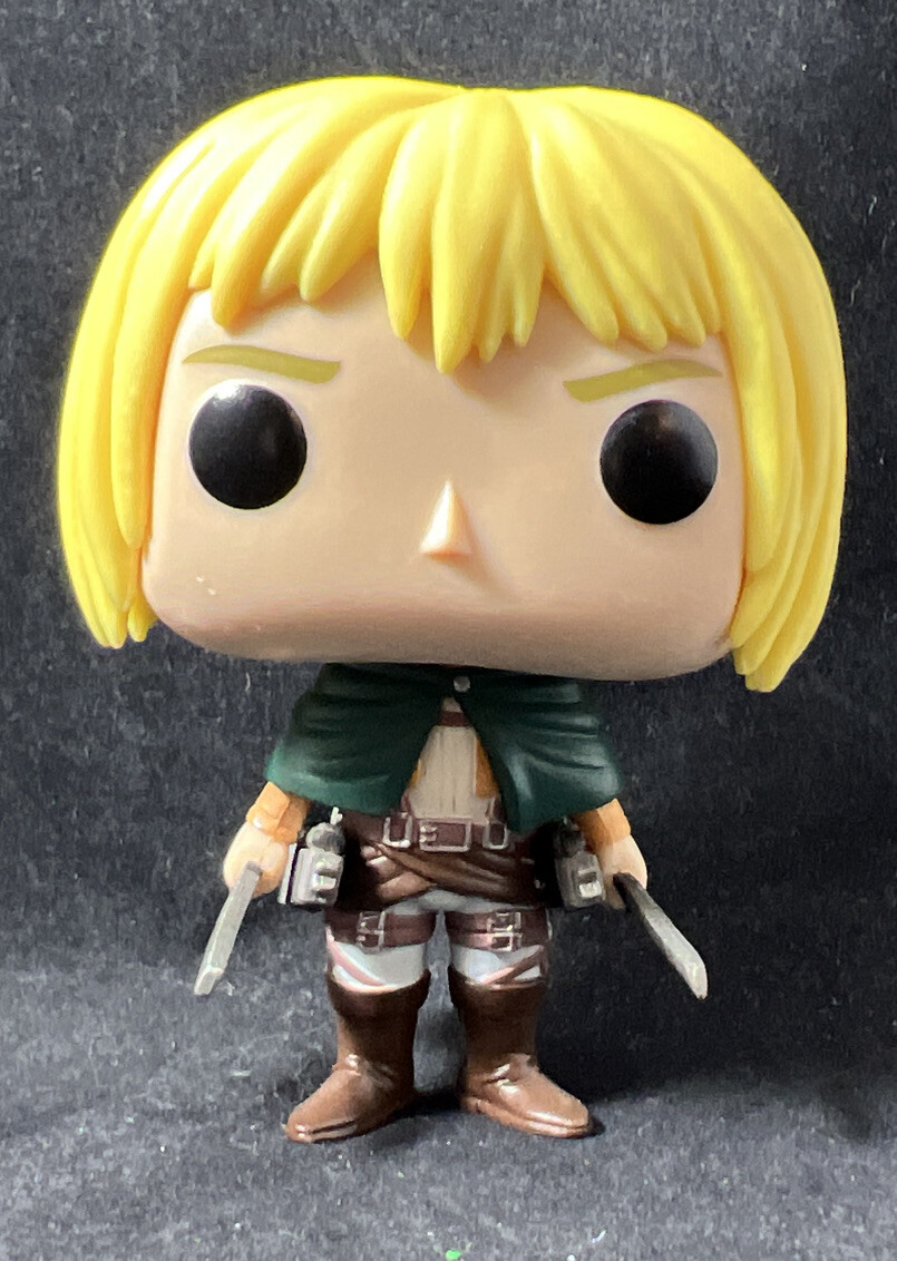 Funko Pop! Figura De Vinilo Attack On Titan: Armin Arlelt #237 Suelta Buena Forma