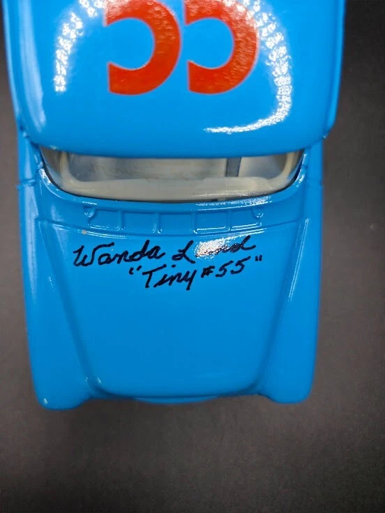 Tiny Lund Fish Camp 1955 camioneta pickup banco 1993 Ertl 1:25 firmada por Wanda (esposa) Foto 2 de 4