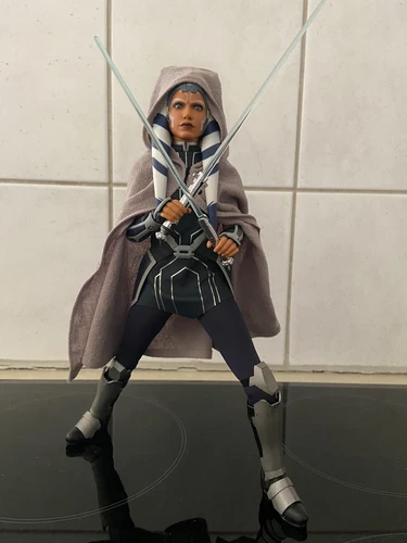 Star Wars Hot Toys The Clone Wars Ahsoka Tano 1/6 Scale Figure TMS021 LOOSE