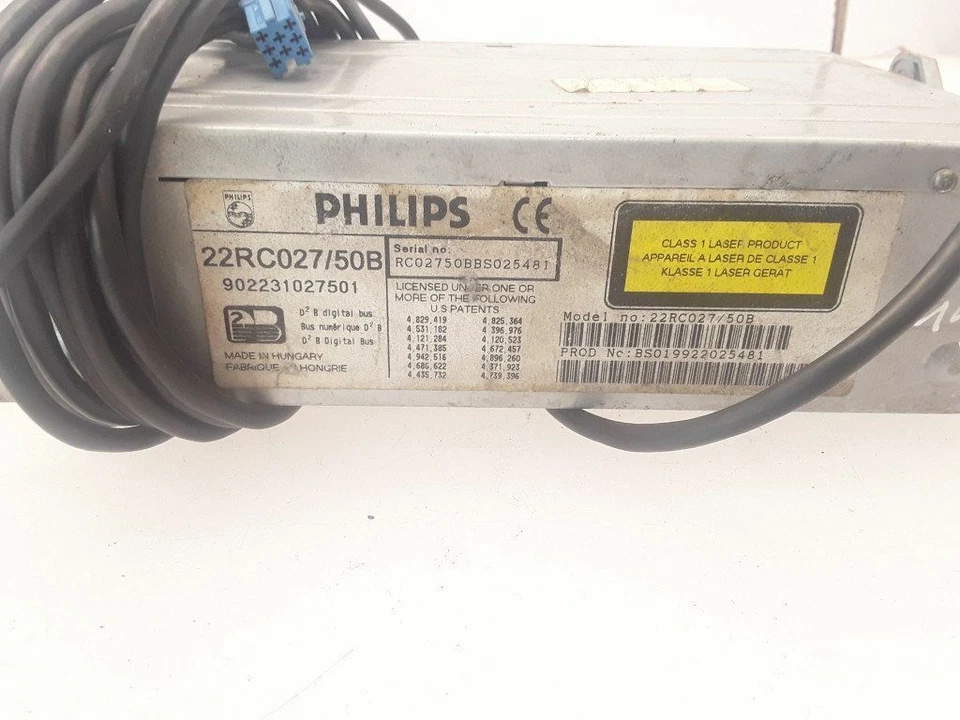 Mazda 626 Saloon 1999 LHD 1.8i 74kw Cd Changer 22RC02750B - Image 3 of 4