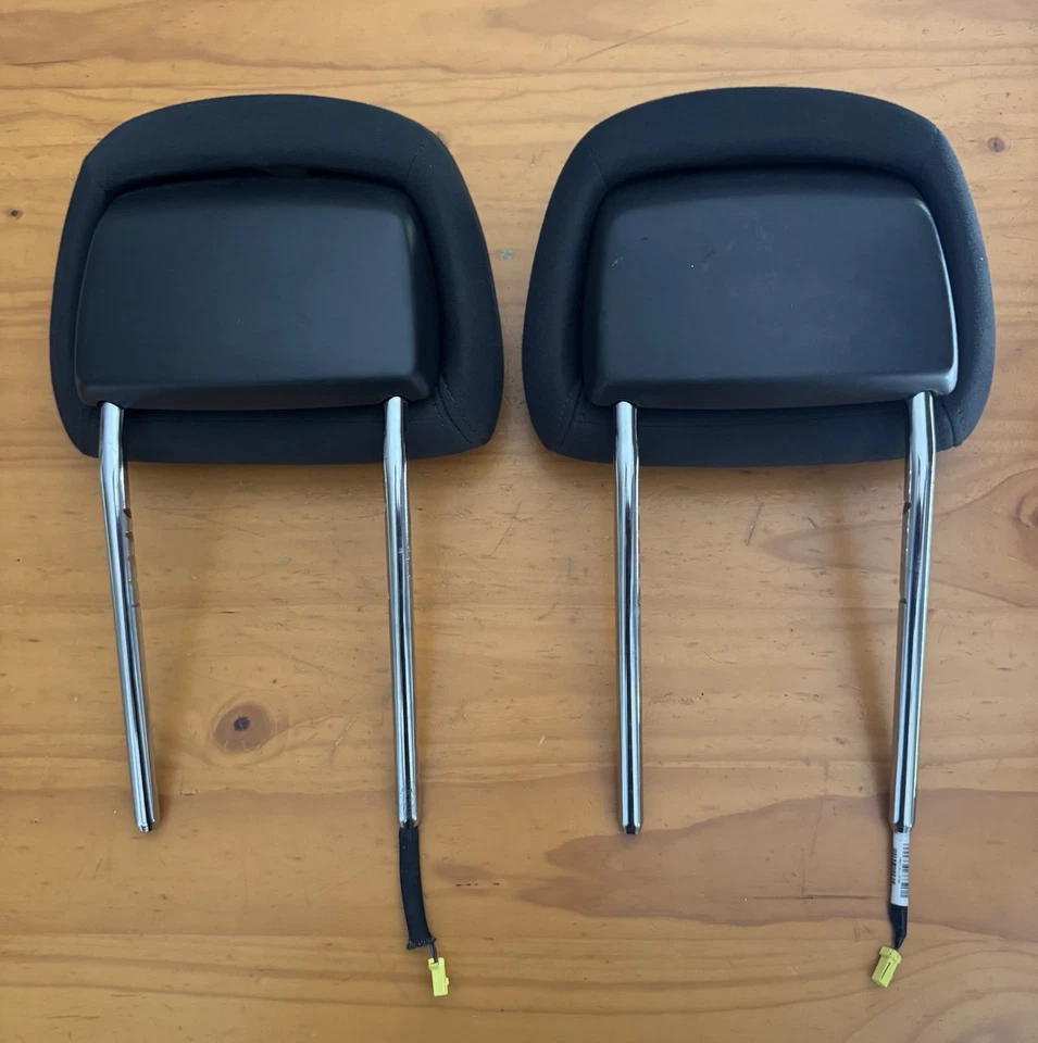 2010-2017 Jeep Compass Patriot Caliber Front Driver Passenger Headrest Black OEM - Image 2 of 4